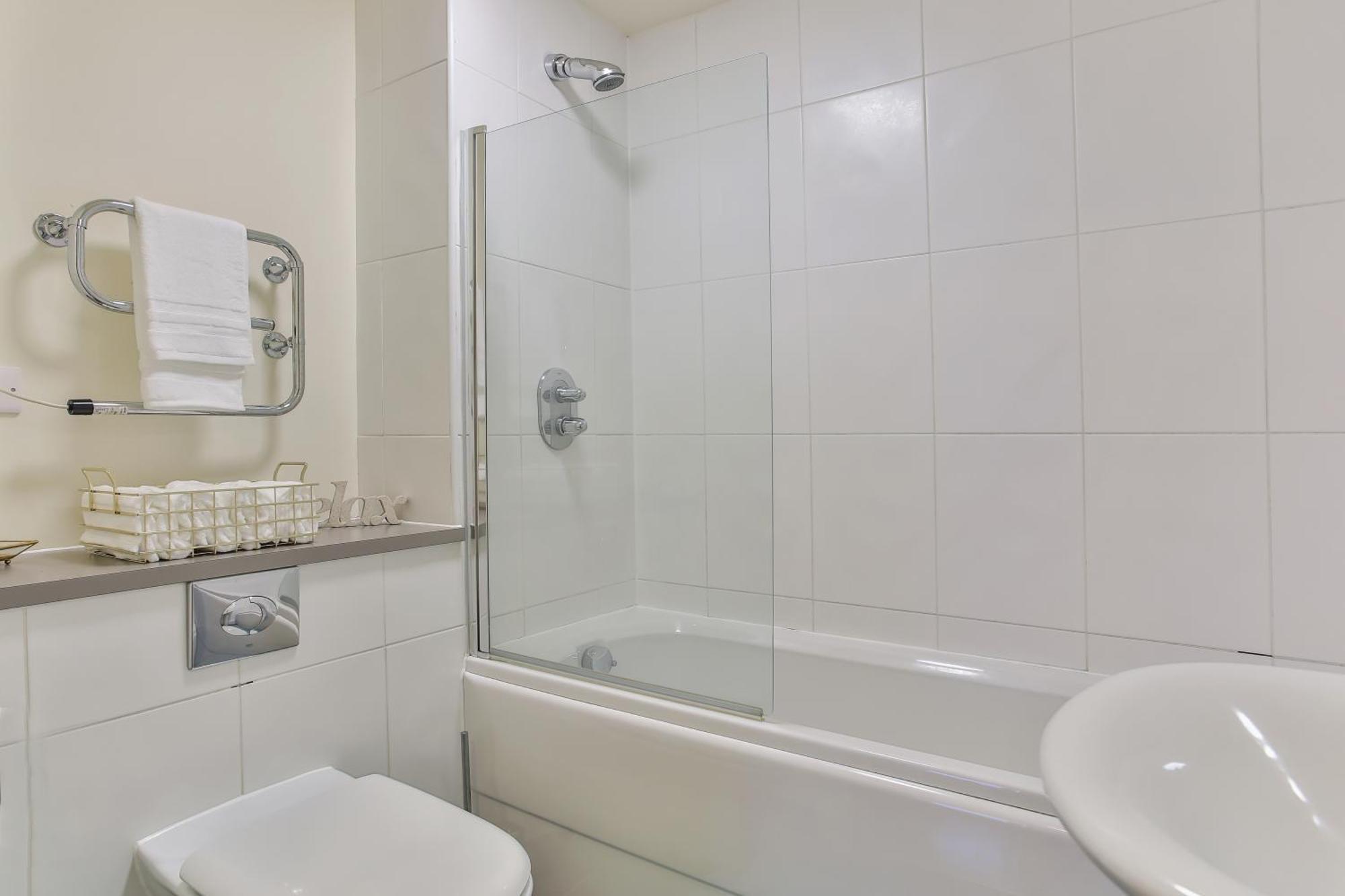 Skyview Apartment By Noknokstay - City Centre With Parking - Group, Family, Business Sheffield Kültér fotó